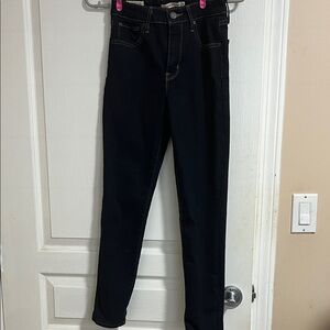 Classic Levis 721 high rise fileforme skinny Jeans